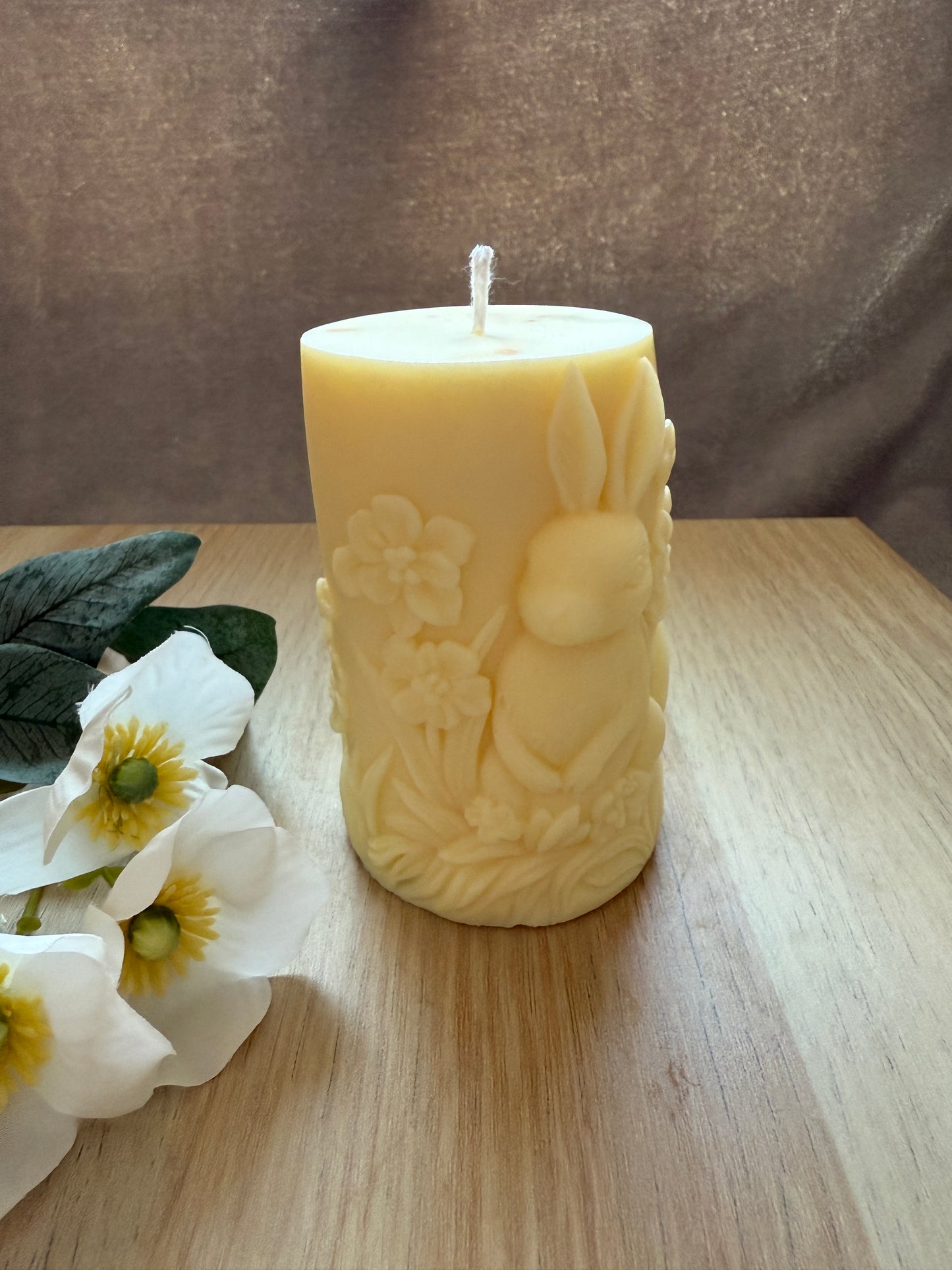 Zylinderkerze mit Hase